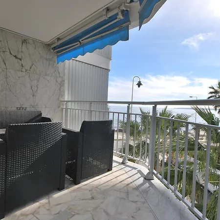 Vue Mer Reine Astrid Cannes