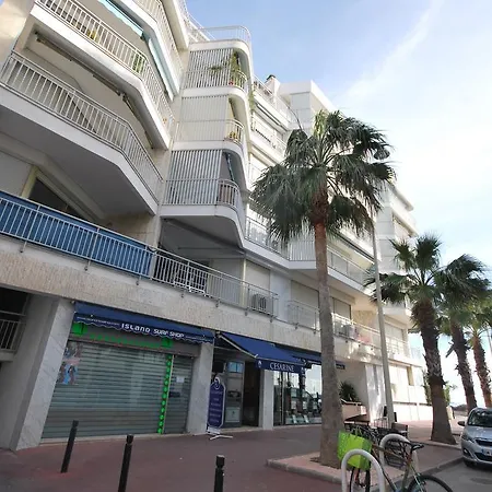 Vue Mer Reine Astrid Apartment *