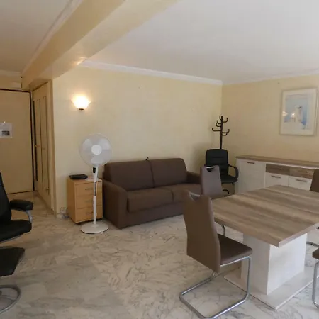 Apartment Vue Mer Reine Astrid Cannes